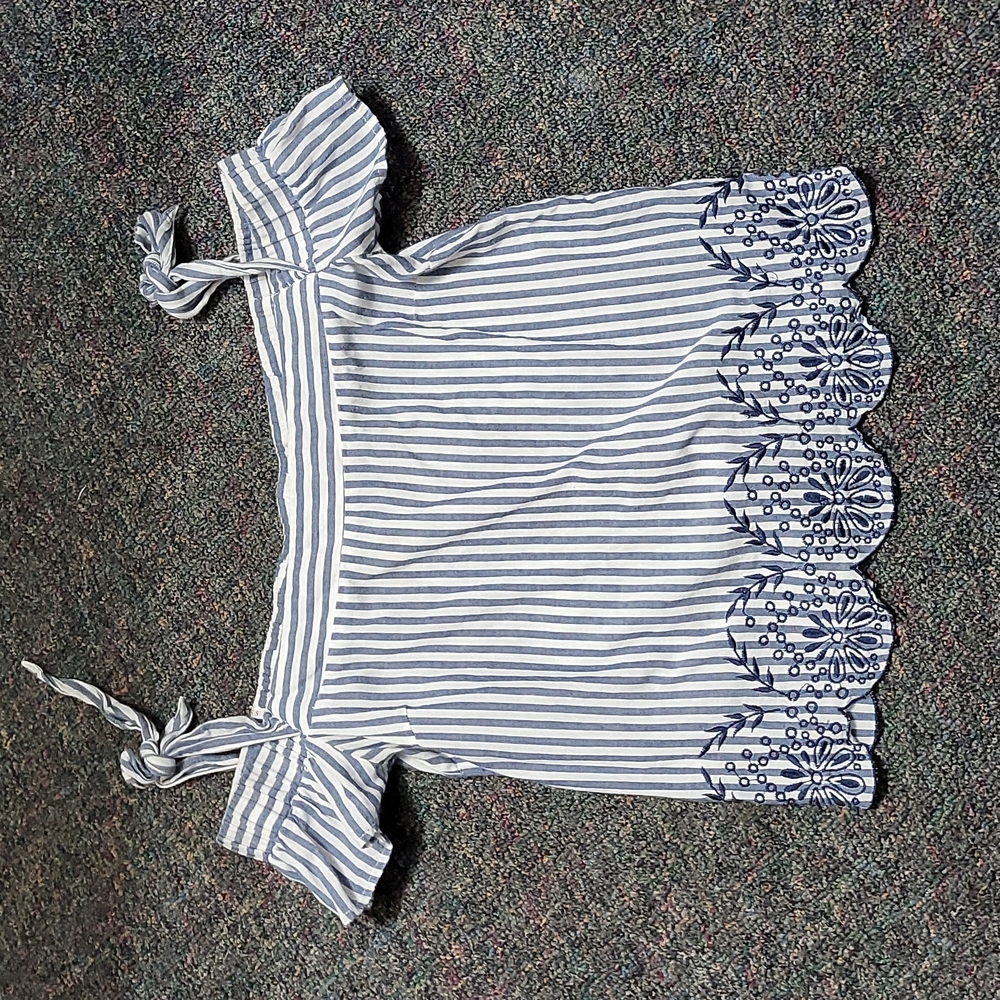 Stripe open shoulder top
